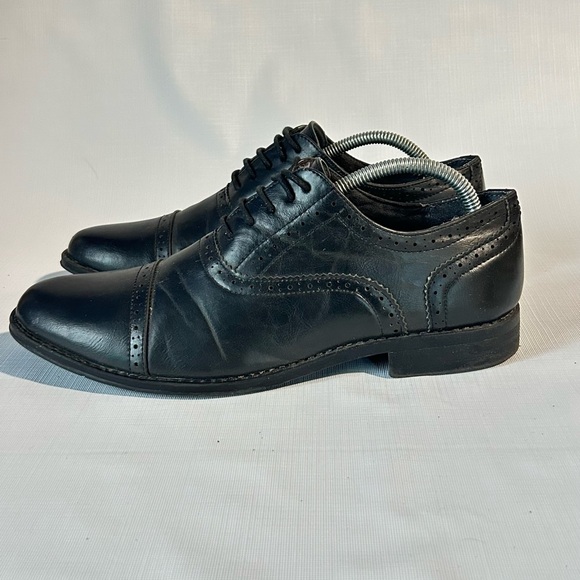 Steve Madden Keeten Black Leather Shoes - Classic and Stylish! - Picture 2 of 6